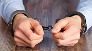 تصویر محتکر سرم در " نظرآباد " دستگیر شد