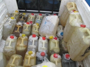 تصویر کشف 27 هزار لیتر سوخت قاچاق در"نظرآباد"
