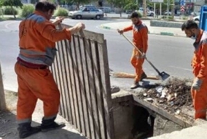 تصویر پاک‌سازی و نظافت عمومی معابر منطقه هشت آغاز شد