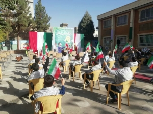 تصویر زنگ ایثار و مقاومت در مدارس البرز نواخته شد