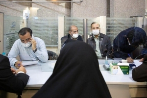 تصویر ملاقات های مردمی موجب کم کردن فاصله مردم و مسولین می شود