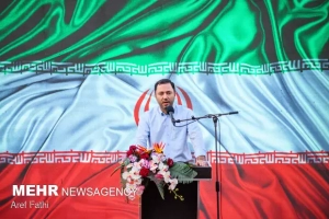 تصویر سایه‌ بی‌توجهی مسئولان به خروج نخبگان از کشور