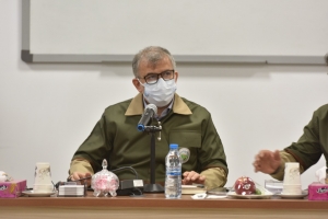 تصویر مدیران برای جبران کمبودها از هم پیشی بگیرند