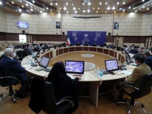 تصویر حضور دانش آموزان با رعایت پروتکل های بهداشتی دنبال شود