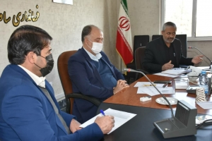 تصویر دانش آموزان بعنوان سفیران آموزشی وفرهنگی در خانواده های خودشان هستند