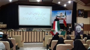 تصویر سردار سلیمانی ذوب در ولایت بود