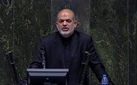 تصویر وزیر کشور بازگشایی دانشگاهها و مدارس را ابلاغ کرد