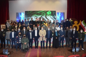 تصویر ۴۰ ورزشکار مدال آور در فردیس تجلیل شدند