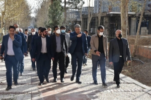 تصویر بازدید سرزده معاون عمرانی استانداری از پروژه 2800 واحدی شهر گرمدره