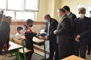تصویر افتتاح مدرسه خیرساز در گرمدره با حضور استاندار البرز
