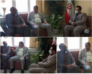 تصویر دیدار شهردار ومسئول کمیسیون حقوقی شورای شهر گلسار با مدیر کل جهاد کشاورزی البرز
