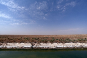 تصویر مرگ تدریجی تنهاتالاب مرکزکشور