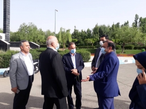 تصویر بازدید معاون سیاسی، امنیتی و اجتماعی استاندار البرز از محل برگزاری نهمین آزمون  مشترک فراگیر دستگاه های اجرائی
