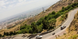 تصویر خارهایی که به چشم زیباسازی کوهسار فرو می‌رود