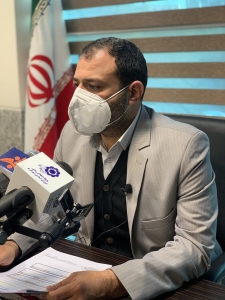 تصویر از نیازهای اساسی شهر همچون زیباسازی شهری و رفع خرابی آسفالت معابر غافل نشویم