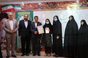تصویر هنرجوی البرزی نرم افزار کتابخانه مدارس طراحی کرد