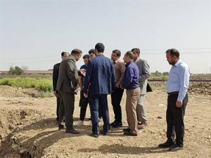 تصویر باهدف بهبود وضعیت روان آبهای سطح شهر ، آزادسازی آبهای سطحی انتهای خرمدشت در دستور کار قرارگرفت