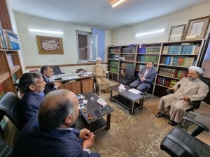 تصویر اهدای زمین جهت احداث یک باب حوزه علمیه خواهران در کمالشهر