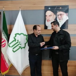 تصویر اهدای حکم جانشین شهردار به مهندس نجف پور
