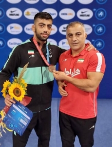 تصویر مدال برنز جهان برگردن کشتی‌گیر البرزی