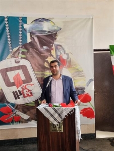تصویر آتش نشانان منادیان آرامش و ایثارند