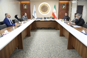 تصویر موضوع پایان‌نامه‌ها و پژوهش‌های دانشگاهی بر اساس نیاز صنعت تعیین شود