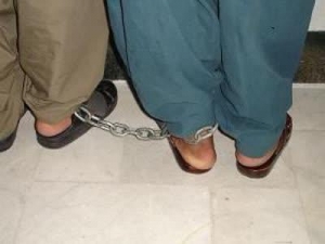 تصویر دستگیری سارقان زورگیر در کمتر از یک ساعت