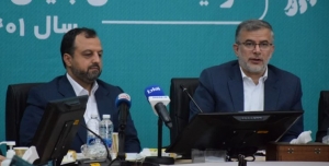 تصویر مدیران بانکی که باعث تعطیلی کارخانجات شوند از کار برکنار می‌شوند