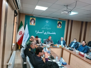 تصویر معاون سیاسی فرمانداری کرج مشکل سوخت رسانی بخش آسارا را پیگیری کرد