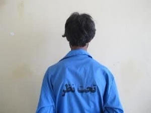 تصویر قاتل طفل 3 ساله در چنگال عدالت