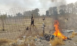 تصویر اطفای حریق در محل تخلیه پسماند و ضایعات شهرستان چهار باغ