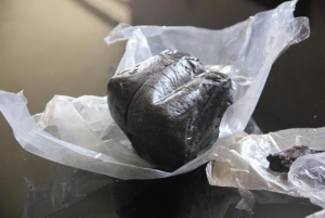 تصویر کشف بیش از 6 کیلو تریاک در ساوجبلاغ