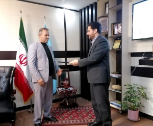 تصویر تقدیر مدیر کل میراث‌فرهنگی، گردشگری و صنایع‌دستی البرز از کارکنان امور مالی