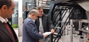 تصویر بازدید استاندار البرز از واحد تولید دستگاه های بسته بندی در گلسار