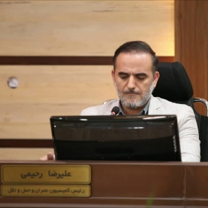 تصویر مدیریت شهری نقاط ترافیک زا  شهر را ساماندهی کند