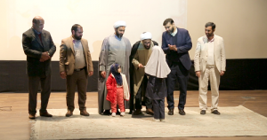 تصویر به مناسبت ایام دهه فجر ،آئین اختتامیه اولین جشنواره شعر ادبی بانوی بهشت برگزار شد