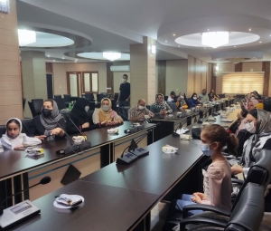 تصویر سلسله نشسته های شعر دانش آموزی در ایستگاه آخر