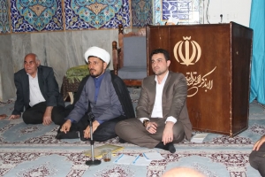 تصویر دیدار بی‌واسطه و رسیدگی حضوری «مسعود نجفی» به مشکلات مردم در مساجد