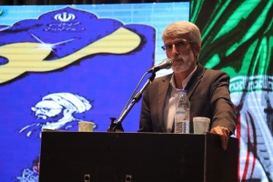 تصویر آثار معلم شهید استاد مطهری رویکرد تبیینی دارد