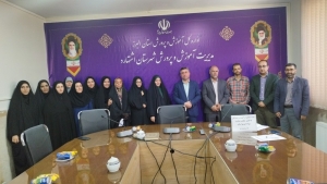 تصویر تجلیل از آموزش دهندگان سواد در اشتهارد
