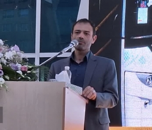 تصویر ۲۲ دستگاه ون تاکسی و ۱۵ دستگاه اتوبوس به ناوگان حمل و نقل عمومی کرج افزوده شد