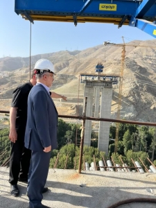 تصویر بازدید سرزده دکترعبداللهی استاندار البرز از ابرپروژه پل بیلقان (پل B1)