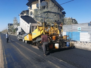 تصویر توزیع بیش از ۱۰۰ هزار تن آسفالت در کرج از ابتدای سال جاری تا کنون