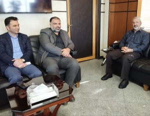 تصویر دیدار مدیرکل کتابخانه های عمومی البرز با شهردار کرج