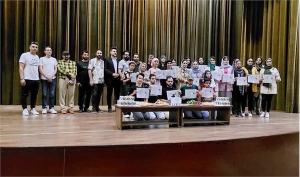 تصویر تجلیل از هنرمندان فعال انجمن سینمای مستند و تجربی استان البرز