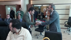 تصویر همکاران روشندل در مجموعه مدیریت شهری در ارائه خدمات به شهروندان موفق بودند