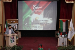 تصویر عصر شعر «اسم شب، صبح است» در کتابخانه امیر کبیر کرج برگزار شد