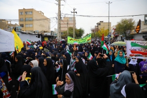 تصویر روز ملی مبارزه با استکبار جهانی در فردیس