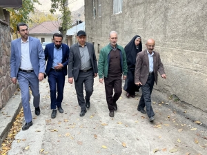 تصویر بازدید مدیرکل دفتر امور روستایی و شوراهای استانداری البرز از برخی بخش آسارا