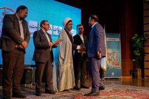 تصویر نفرات برتر پویش کتابخوانی«امیرغدیر» تجلیل شدند